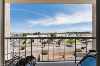 Photo #4: 2577321 Listing