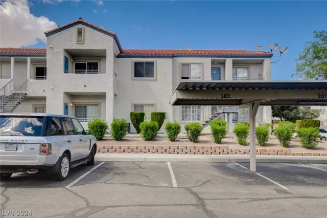 MLS: 2577328 Condo For Sale