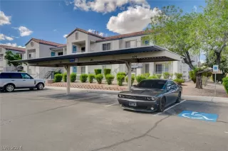 Photo #2: 2577328 Listing