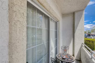 Photo #4: 2577328 Listing