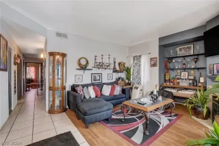 Photo #5: 2577328 Listing