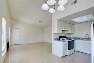 Photo #2: 2577331 Listing 