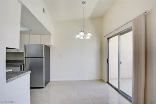 Photo #4: 2577331 Listing 