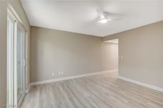 Photo #4: 2577337 Listing