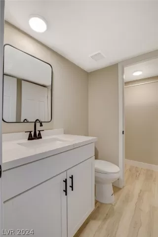 Photo #6: 2577337 Listing