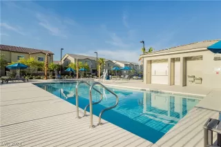 Photo #6: 2577344 Listing