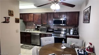 Photo #3: 2577379 Listing