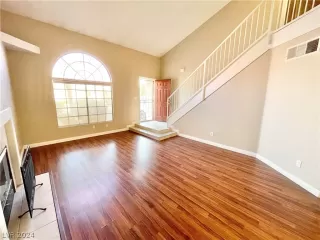 Photo #4: 2577395 Listing 