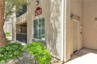 Photo #1: 2577399 Listing 