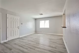 Photo #2: 2577487 Listing 