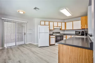 Photo #4: 2577487 Listing 