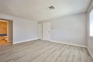 Photo #6: 2577487 Listing 