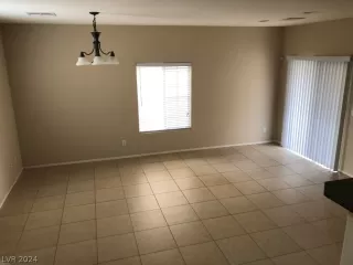 Photo #2: 2577492 Listing 