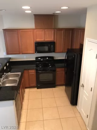 Photo #4: 2577492 Listing 