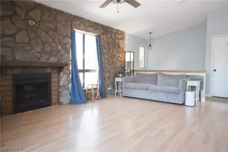 Photo #6: 2577501 Listing