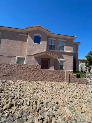 Photo #3: 2577503 Listing 