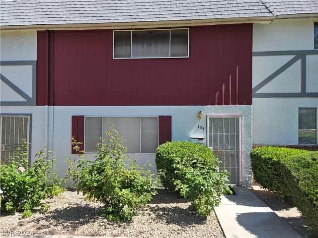 MLS: 2577517 Condo For Sale