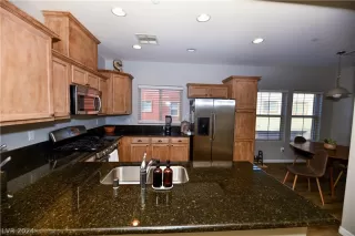 Photo #2: 2577522 Listing 