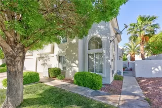 Photo #1: 2577526 Listing 