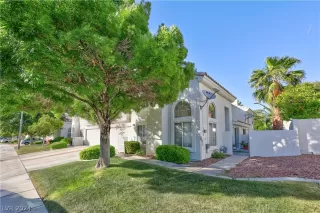 Photo #2: 2577526 Listing 