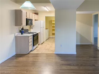 Photo #3: 2577541 Listing 