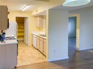 Photo #4: 2577541 Listing 