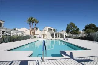 Photo #1: 2577557 Listing