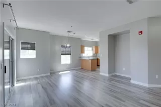 Photo #5: 2577593 Listing 