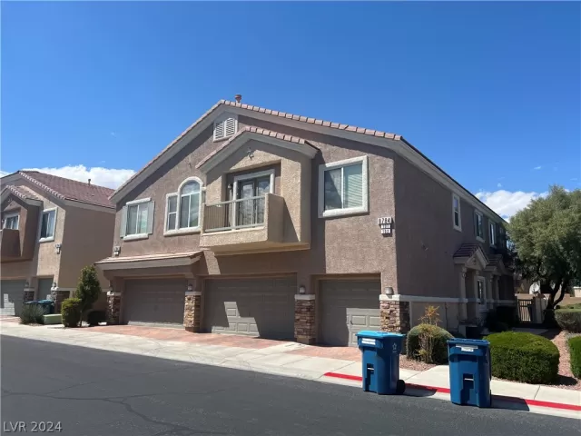 MLS: 2577597 Condo For Sale