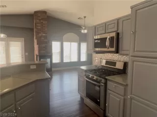 Photo #2: 2577597 Listing 