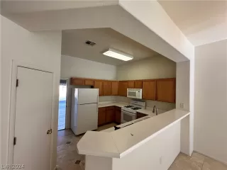 Photo #5: 2577624 Listing 