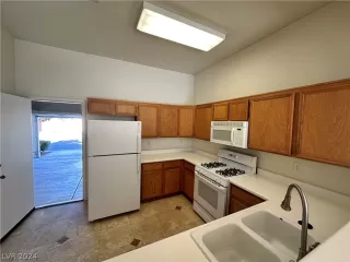 Photo #6: 2577624 Listing 