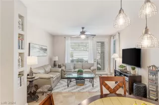 Photo #5: 2577663 Listing