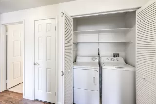 Photo #5: 2577664 Listing 