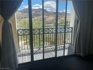 Photo #1: 2577677 Listing 