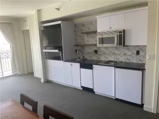 Photo #3: 2577677 Listing 