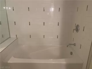 Photo #6: 2577677 Listing 