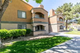 Photo #2: 2577726 Listing