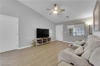 Photo #3: 2577747 Listing 