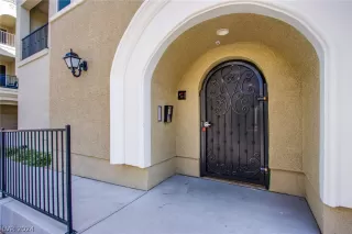 Photo #1: 2577749 Listing 