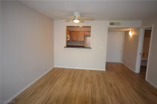 Photo #4: 2577750 Listing