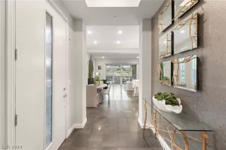 Photo #2: 2577756 Listing