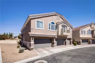 Photo #1: 2577818 Listing