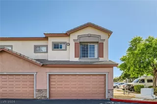 Photo #1: 2577823 Listing