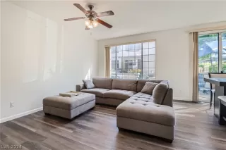 Photo #4: 2577823 Listing