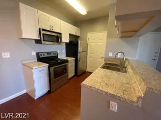 Photo #2: 2577867 Listing 