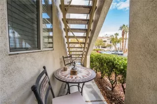 Photo #4: 2577872 Listing