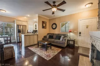 Photo #5: 2577872 Listing