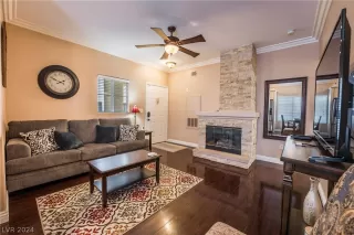 Photo #6: 2577872 Listing
