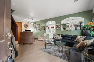 Photo #4: 2577882 Listing 